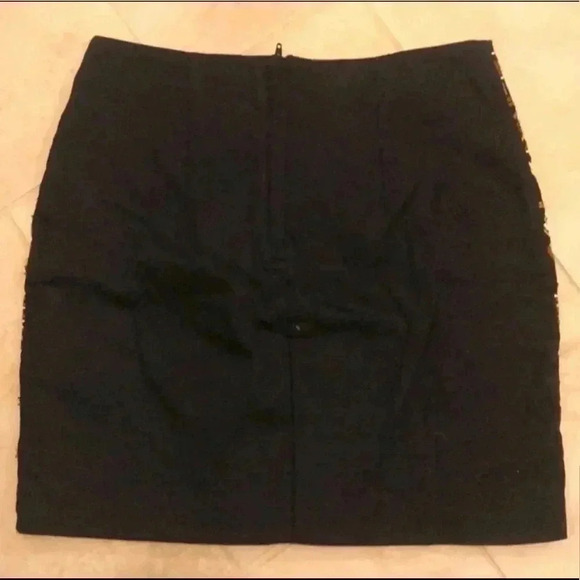 H&M Embroidery Min Skirt - Picture 9 of 9